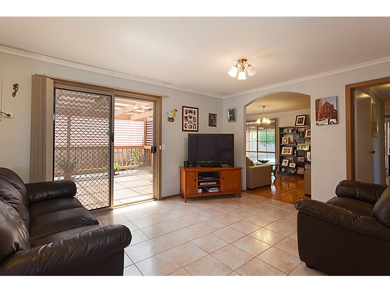 29 Leonard Avenue, Berwick VIC 3806