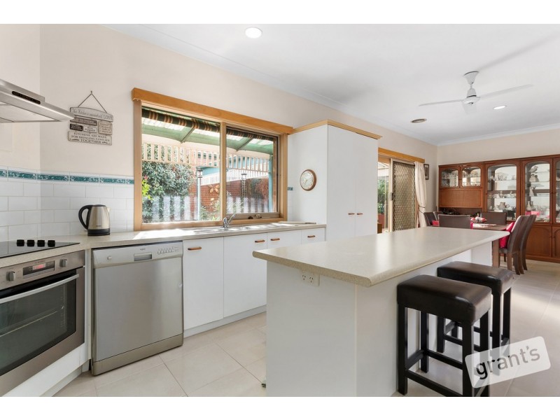 4 Adelaide Close, Berwick VIC 3806