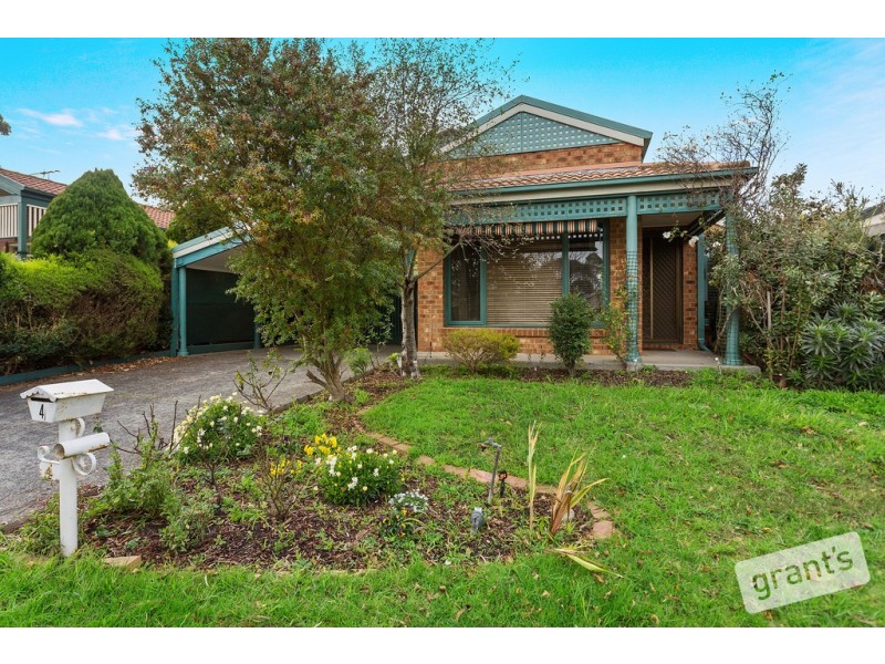 4 Adelaide Close, Berwick VIC 3806