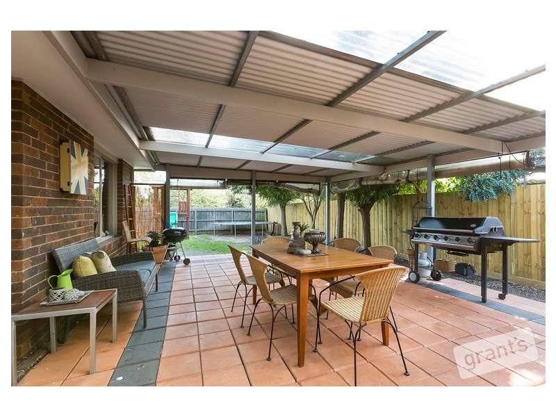 8 Beryl Court, Narre Warren VIC 3805