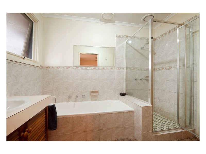 65 Valley Fair Drive, Narre Warren VIC 3805