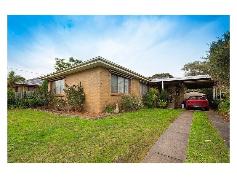 100 Sweeney Drive, Narre Warren VIC 3805