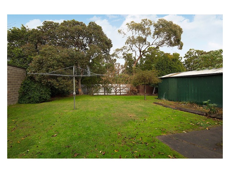 100 Sweeney Drive, Narre Warren VIC 3805