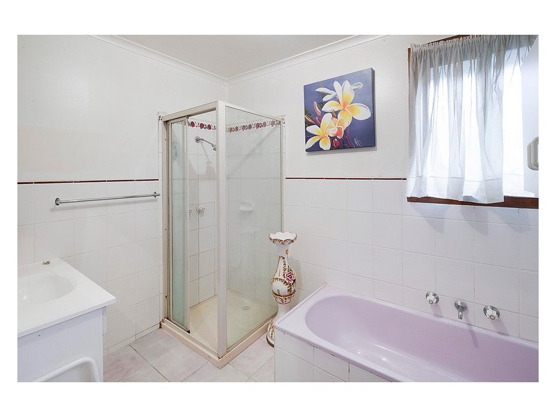 100 Sweeney Drive, Narre Warren VIC 3805