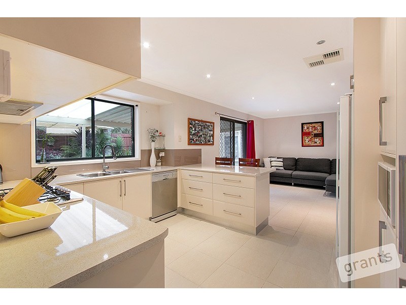 32 Insignia Crescent, Berwick VIC 3806