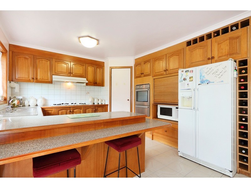 44 David Collins Drive, Endeavour Hills VIC 3802