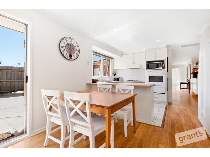 14 Insignia Crescent, Berwick VIC 3806