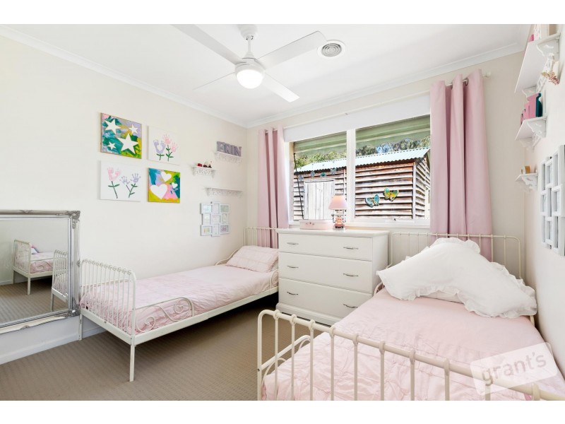 14 Insignia Crescent, Berwick VIC 3806