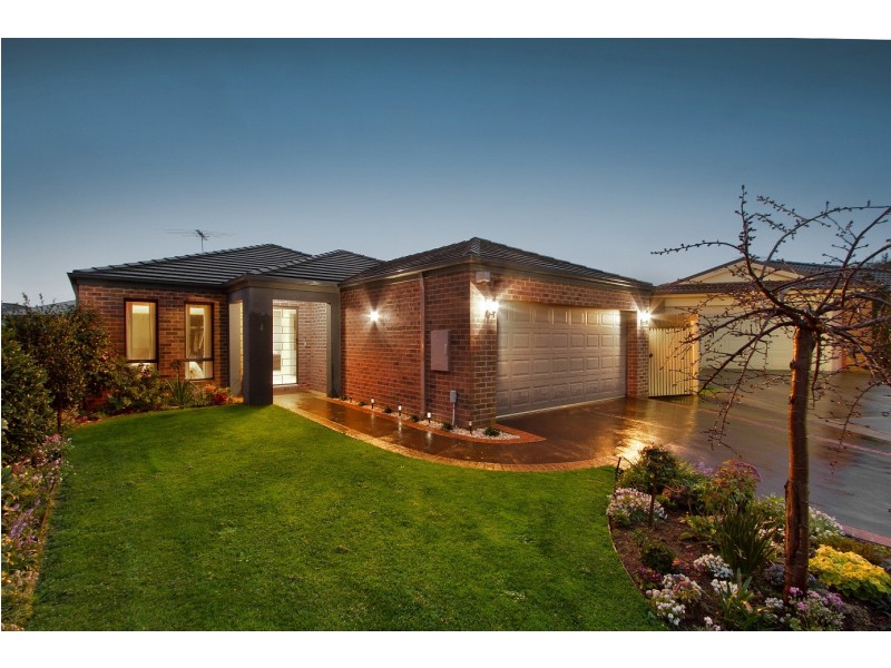 4 Kurnwill Place, Berwick VIC 3806