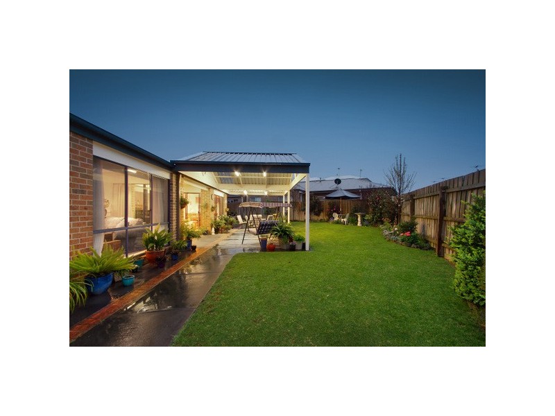 4 Kurnwill Place, Berwick VIC 3806