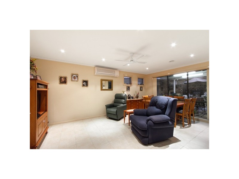 4 Kurnwill Place, Berwick VIC 3806