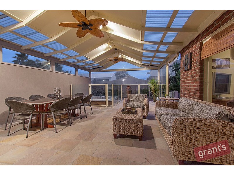 12 Diamond Court, Narre Warren North VIC 3804