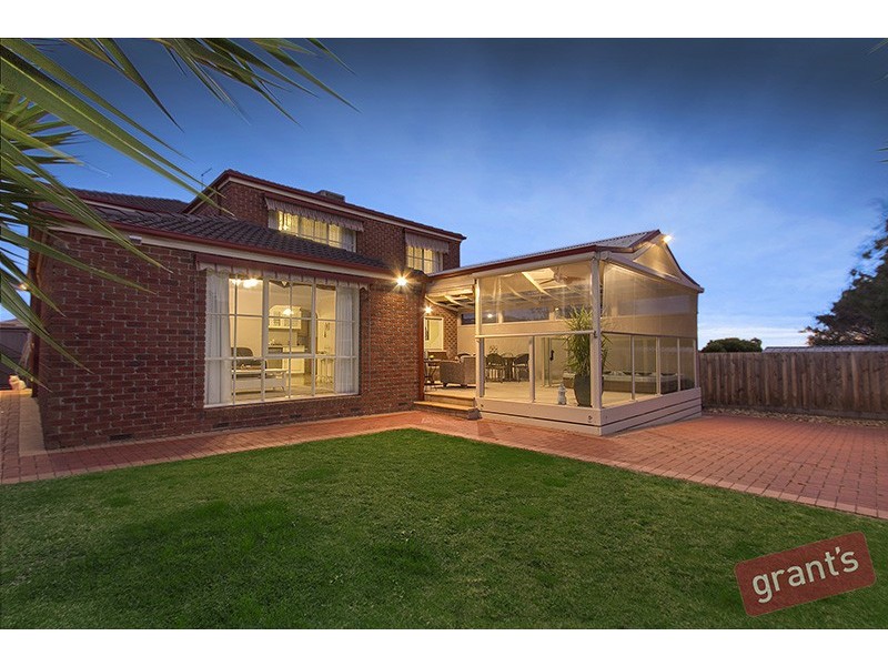 12 Diamond Court, Narre Warren North VIC 3804