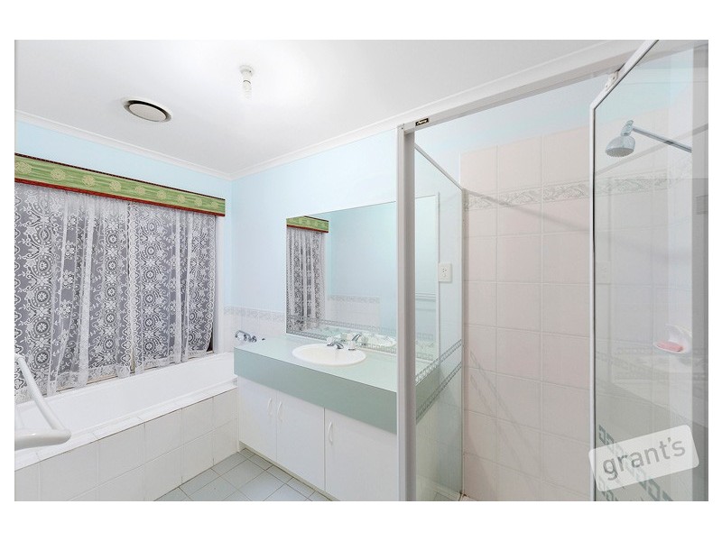 3 Demint Walk, Narre Warren South VIC 3805