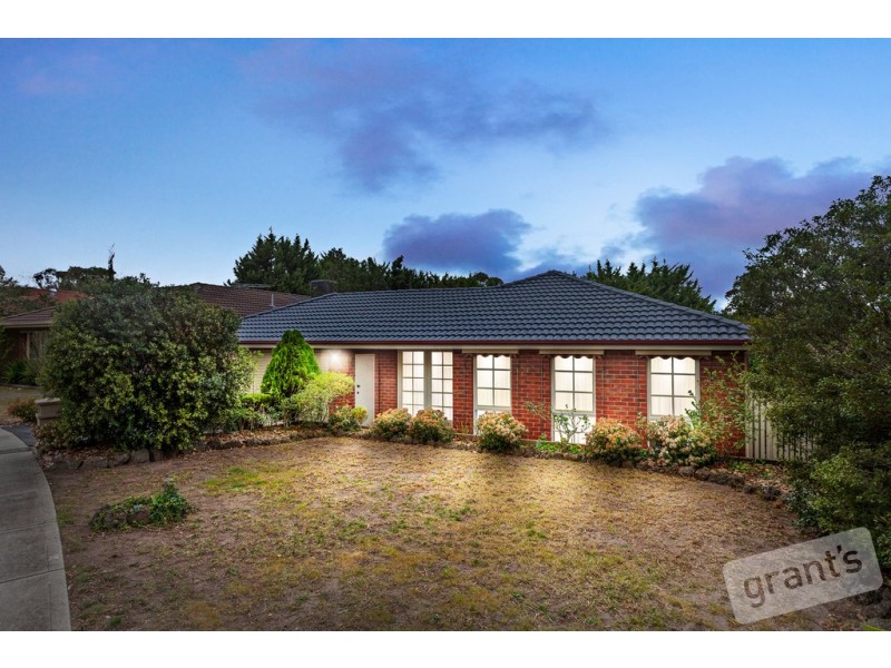 4 Tilba Court, Berwick VIC 3806