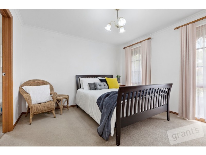 4 Tilba Court, Berwick VIC 3806