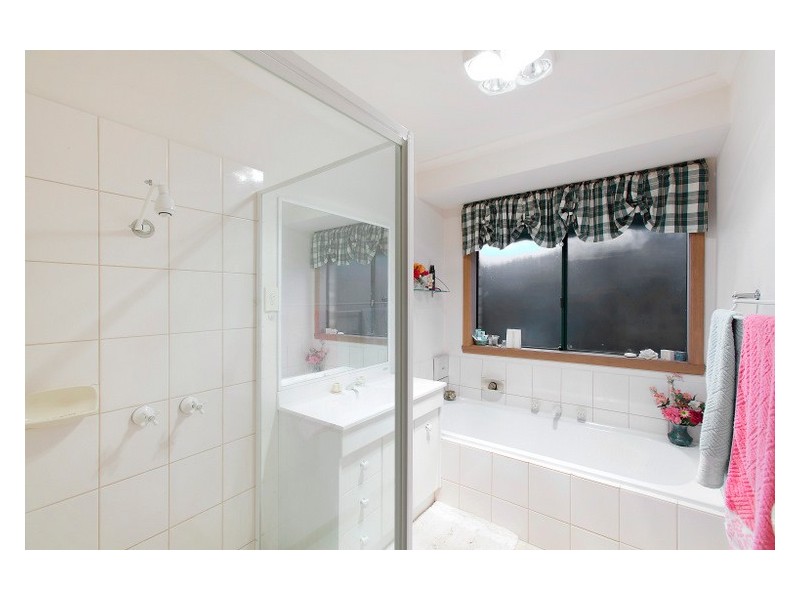 82 Inglis Road, Berwick VIC 3806