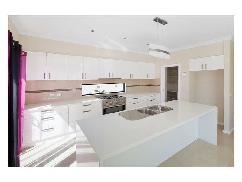 70 Ridgemont Drive, Berwick VIC 3806