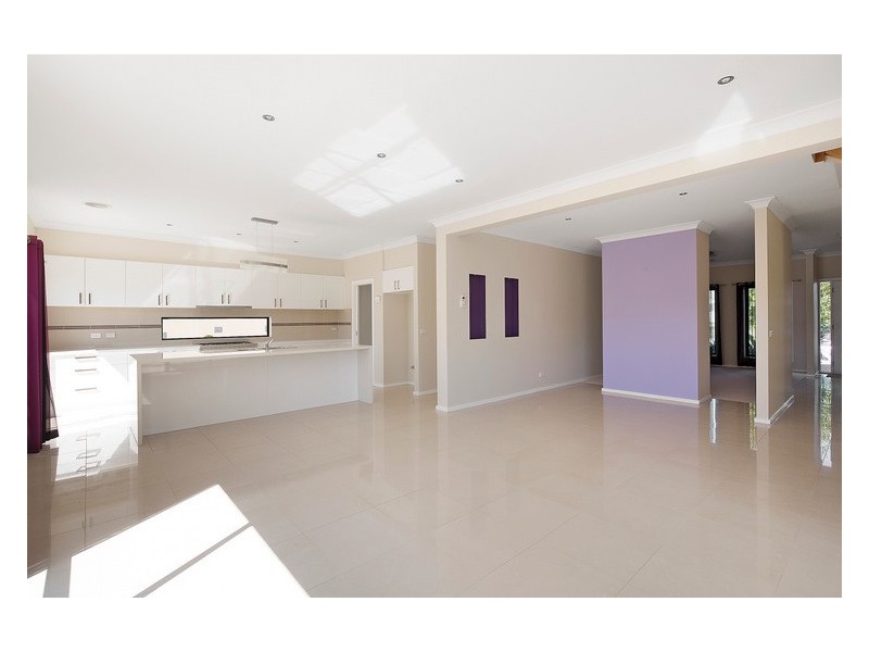 70 Ridgemont Drive, Berwick VIC 3806