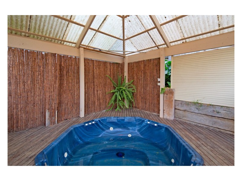 13 Barellan Mews, Berwick VIC 3806