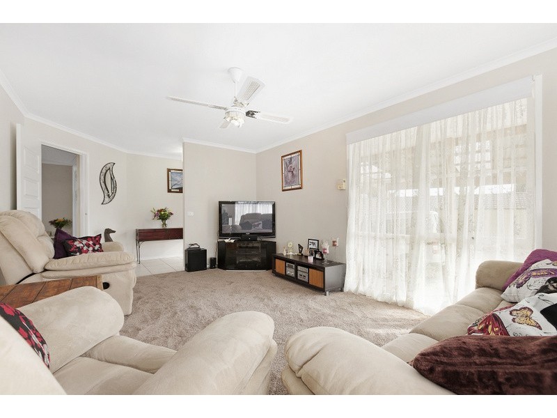 28 Barondi Avenue, Narre Warren VIC 3805