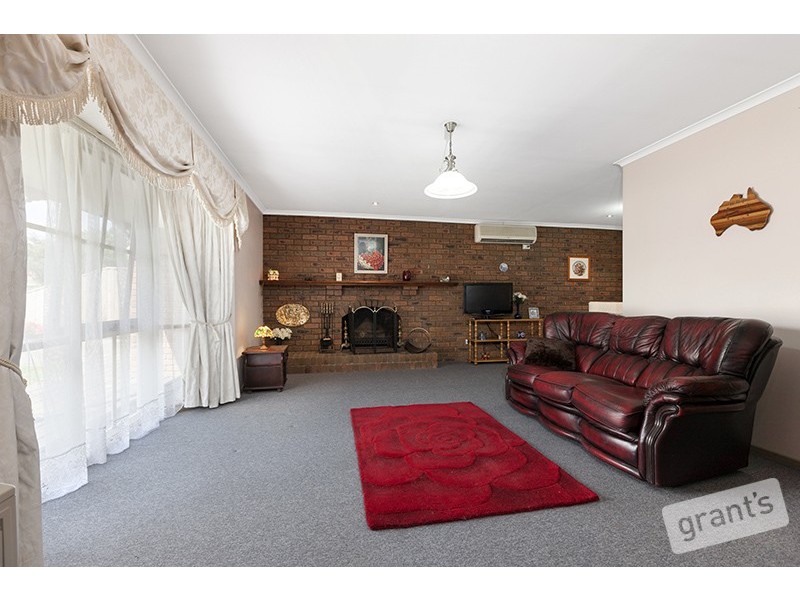 30 Willslie Crescent, Berwick VIC 3806