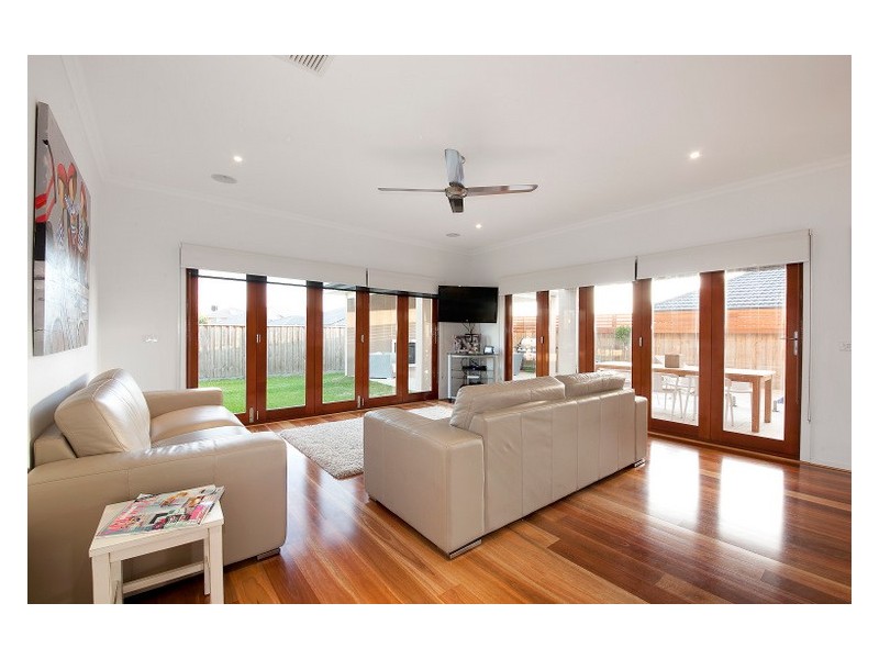 12 Bermerale Court, Berwick VIC 3806