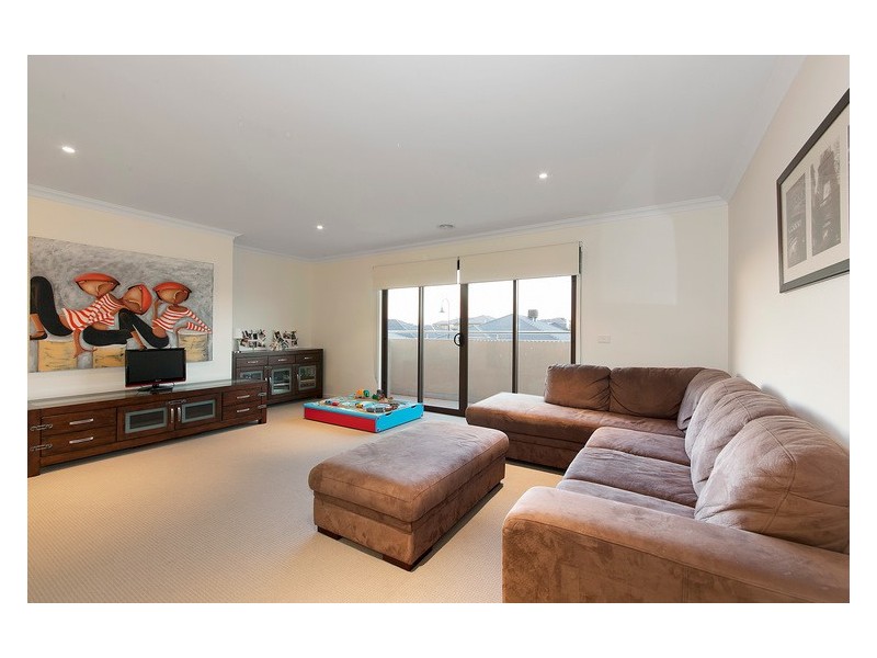 12 Bermerale Court, Berwick VIC 3806