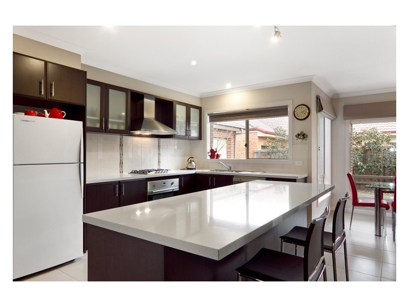 4 Angelique Street, Berwick VIC 3806