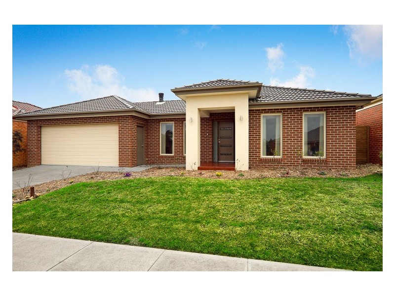 4 Angelique Street, Berwick VIC 3806