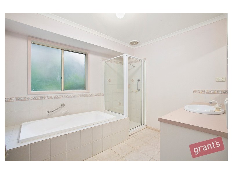 4 Albrecht Avenue, Berwick VIC 3806