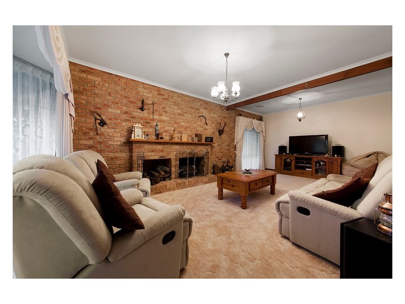 25 Kirkham Court, Berwick VIC 3806