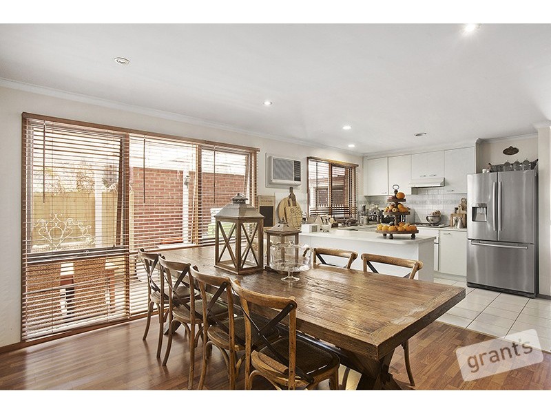 33 Leonard Avenue, Berwick VIC 3806