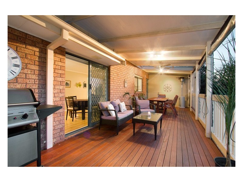 18 Lawrence Drive, Berwick VIC 3806