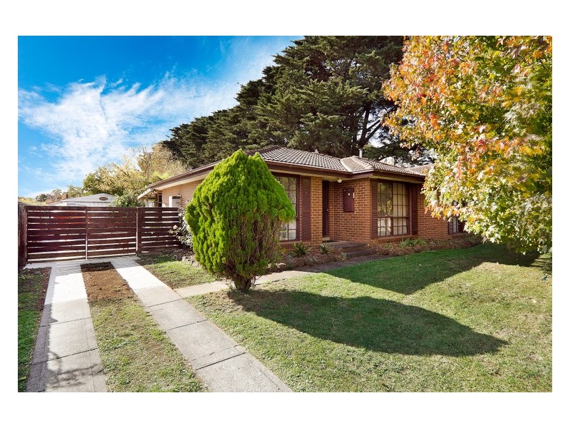 21 Bemersyde Drive, Berwick VIC 3806