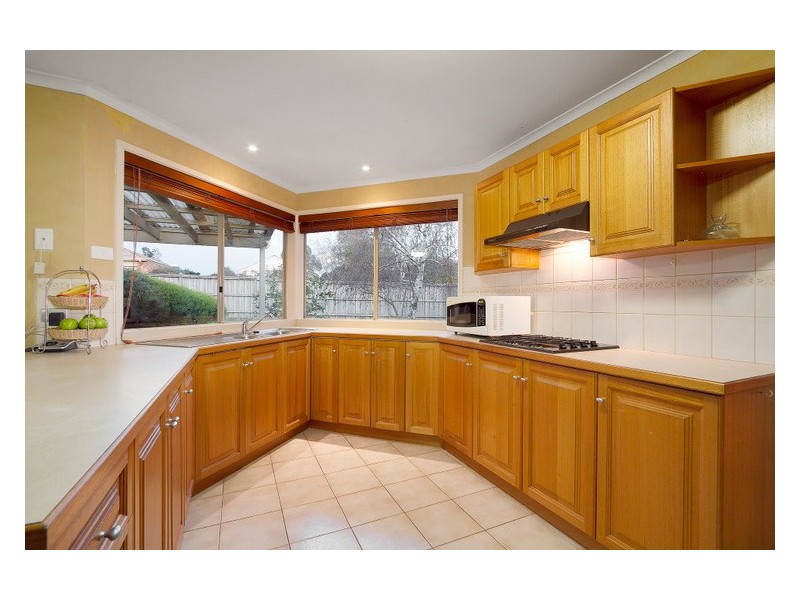 76 Bellevue Drive, Berwick VIC 3806