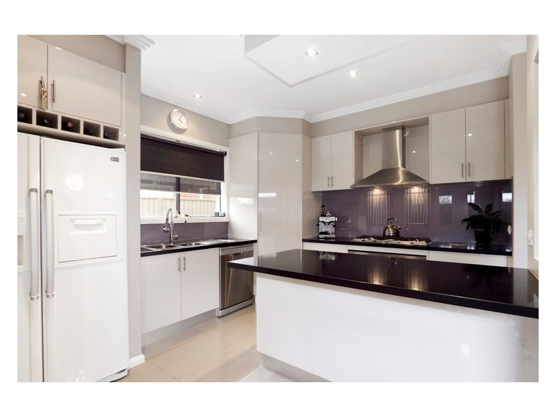 28 Ibis Close, Pakenham VIC 3810