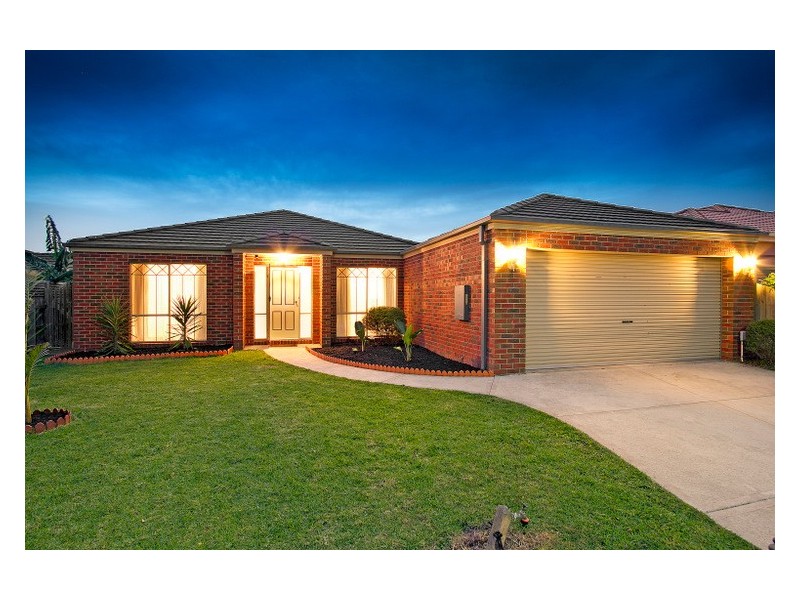 11 Glenn Erin Way, Berwick VIC 3806