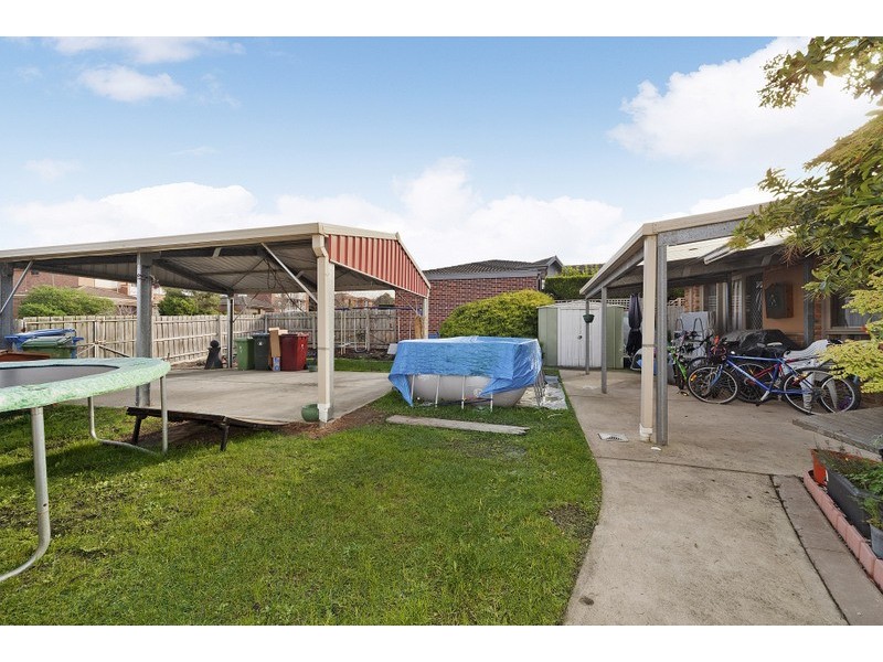 1 Raphael Street, Hallam VIC 3803