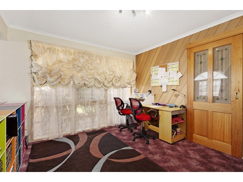 1 Raphael Street, Hallam VIC 3803