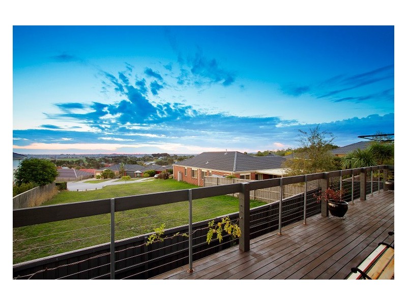 6 Tennyson Close, Berwick VIC 3806