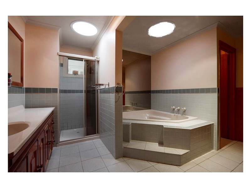 125 Quamby Road, Guys Hill VIC 3807