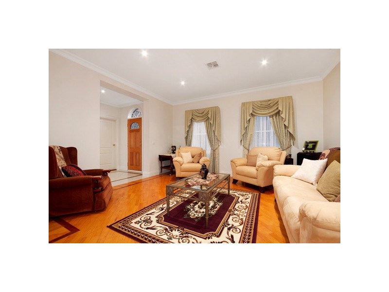 67 Ward Road, Berwick VIC 3806