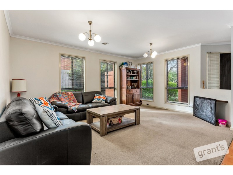 36 Allardice Parade, Berwick VIC 3806