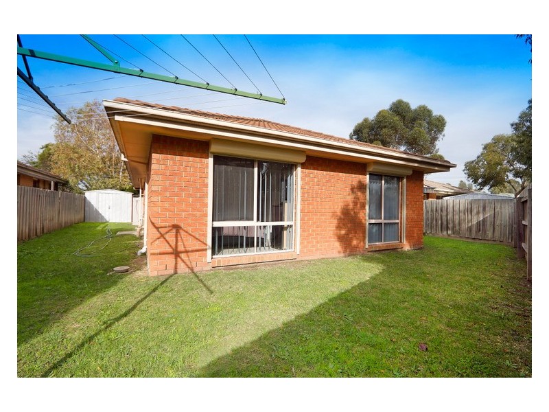 18 Insignia Crescent, Berwick VIC 3806