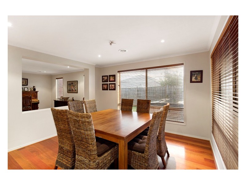 2 Pinecrest Court, Berwick VIC 3806