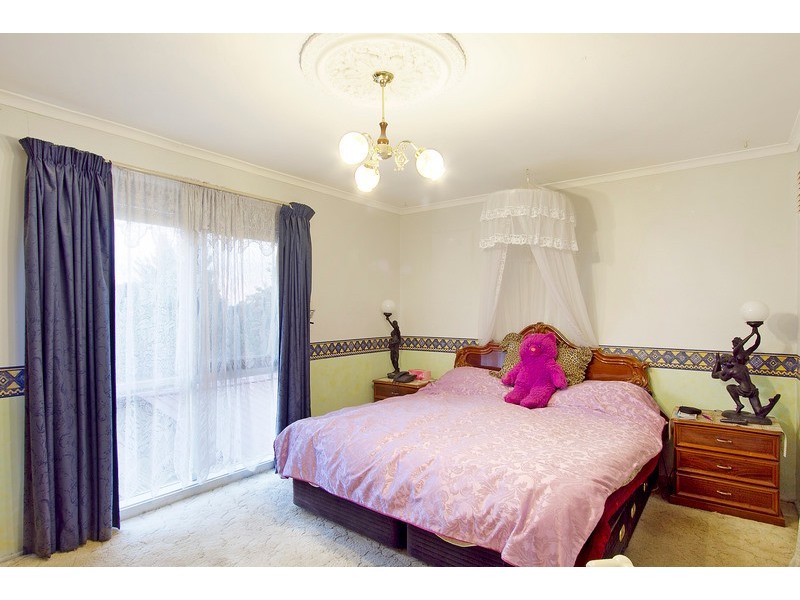 22 Lodge Crescent, Berwick VIC 3806