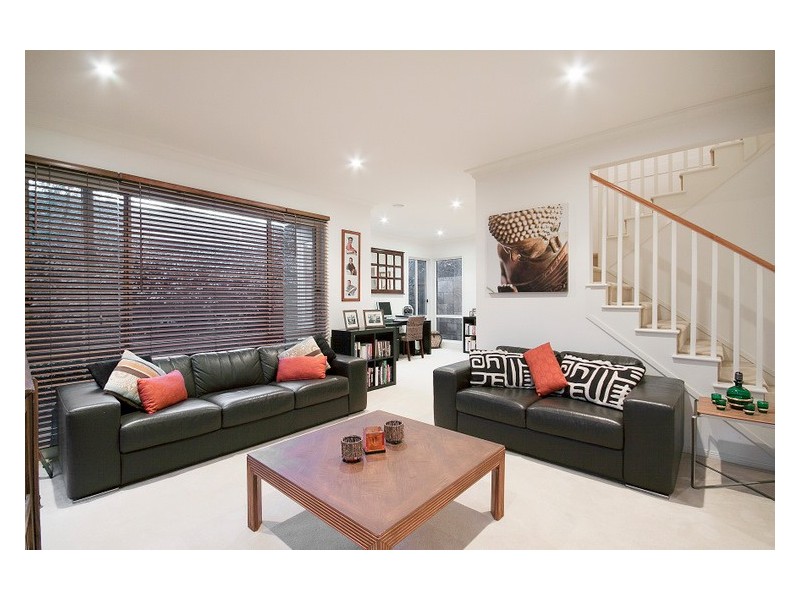 9 Petrel Place, Berwick VIC 3806