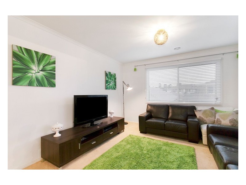 9 Petrel Place, Berwick VIC 3806