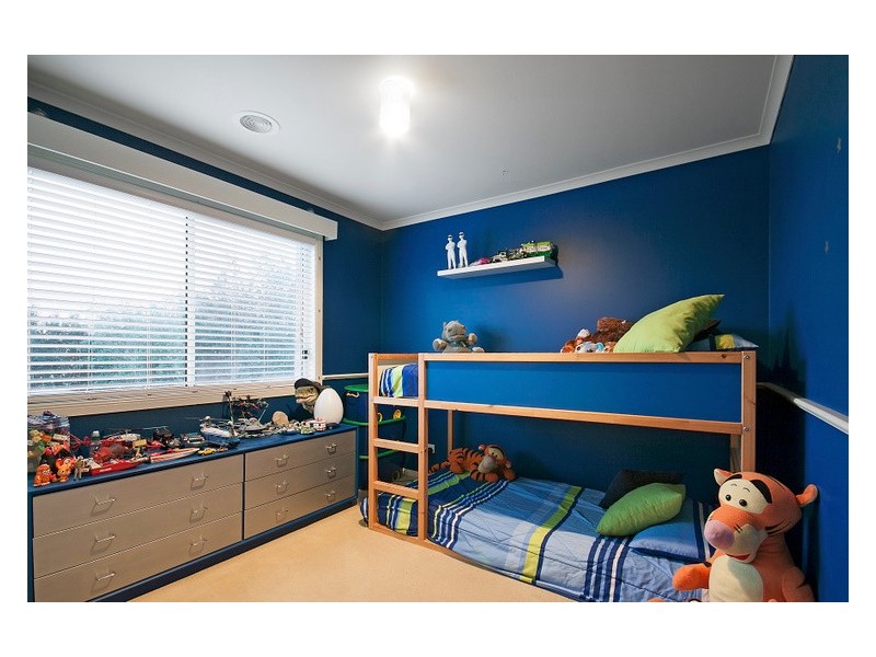 9 Petrel Place, Berwick VIC 3806